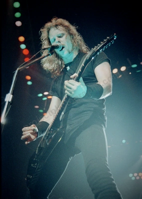 metallica_463_wyliepic_00.jpg
