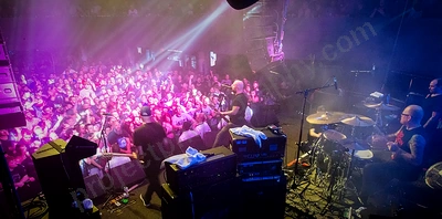 millencolin_crowd_metro_freo_wyliepic_3_19_63.png