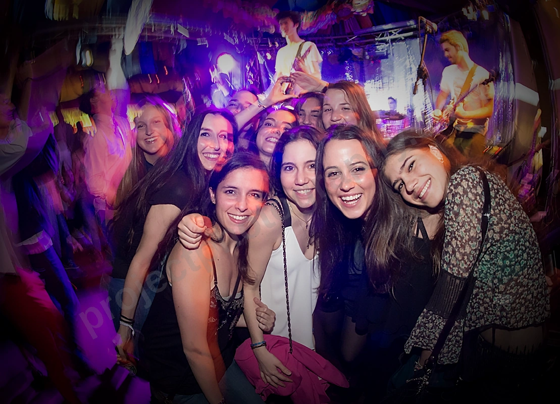 mind_control_girls_madrid_taboo_bar_wyliepic_4_14_00.png