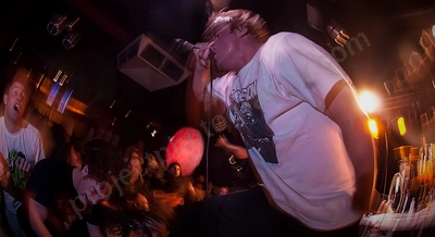 mindsnare_crowd_amp_wyliepic_7_07_02.png