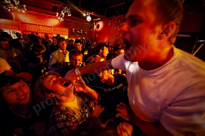 mindsnare_crowd_amp_wyliepic_8_08_06.png