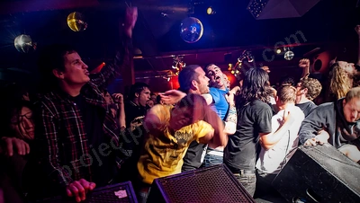 mindsnare_crowd_amp_wyliepic_8_08_34.png