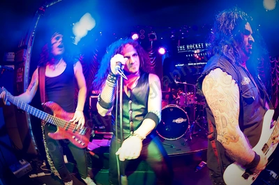 motley_crue_tribute_rr_wyliepic_12_12_26.png