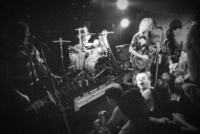 mudhoney_crowd_431_grosvenor_wyliepic_1_93_07.jpg