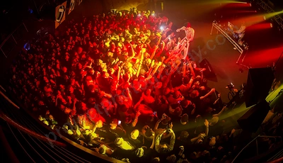 night_lovell_crowd_capitol_wyliepic_4_18_13.png