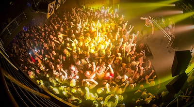 night_lovell_crowd_capitol_wyliepic_4_18_16.png