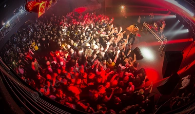night_lovell_crowd_capitol_wyliepic_4_18_24.png