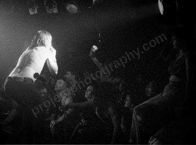 painters_and_dockers_crowd_165_shents_wyliepic_4_92_05.jpg