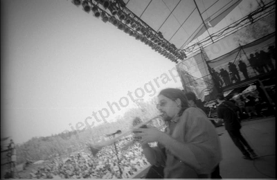 painters_and_dockers_crowd_bindoon_crowd_722_wyliepic_2_94_09.jpg