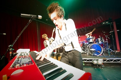 panic_at_the_disco_capital_wyliepic_9_11_04.png