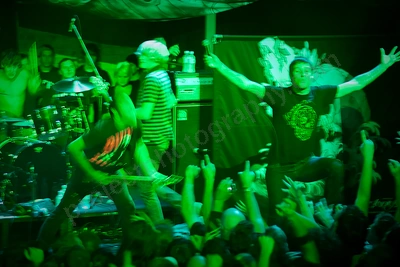 parkway_drive_crowd_capital_wyliepic_6_08_12.png