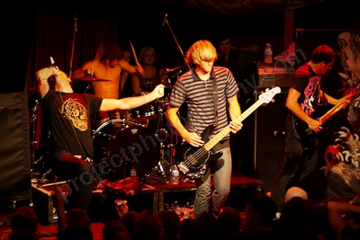 parkway_drive_crowd_capital_wyliepic_6_08_37.png