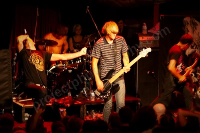 parkway_drive_crowd_capital_wyliepic_6_08_38.png