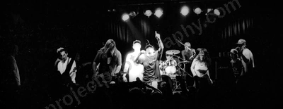 pennywise_crowd_metro_freo_1356_wyliepic_9_95_01.jpg