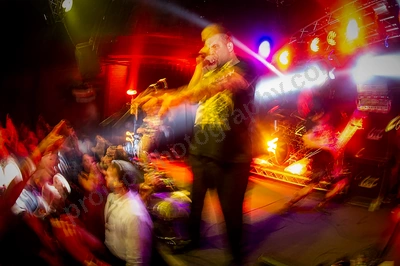 phil_anselmo_and_the_illegals_crowd_capitol_wyliepic_23_3_19_09.png