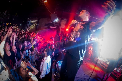 phil_anselmo_and_the_illegals_crowd_capitol_wyliepic_23_3_19_24.png