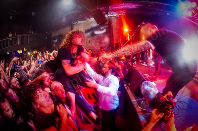phil_anselmo_and_the_illegals_crowd_capitol_wyliepic_23_3_19_27.png