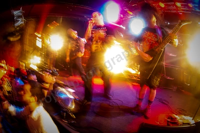 phil_anselmo_and_the_illegals_crowd_capitol_wyliepic_23_3_19_29.png