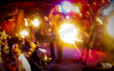phil_anselmo_and_the_illegals_crowd_capitol_wyliepic_23_3_19_30.png