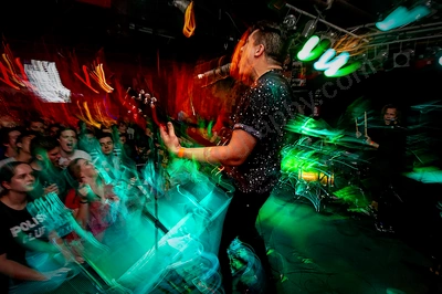 polish_club_crowd_amp_wyliepic_12_18_44.png