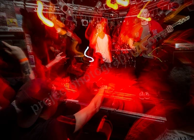 population_control_crowd_amp_wyliepic_12_18_20.png