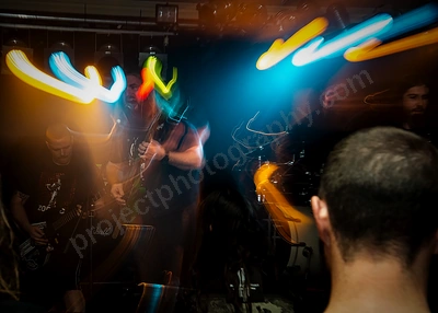 prognosis_negative_crowd_boston_wyliepic_29_3_19_14.png