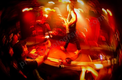 psychonaut_crowd_amp_wyliepic_23_3_19_04.png