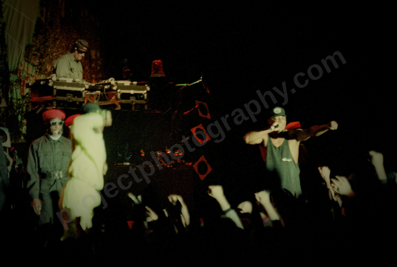 public_enemy_claremont_superdome_295_wyliepic_8_92_01.jpg