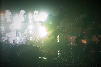 red_hot_chili_peppers_crowd_bdo_wyliepic_13_02.png