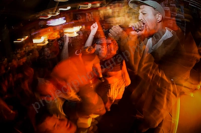 saviour_amp_crowd_wyliepic_12_17_007.png