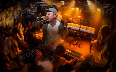 saviour_amp_crowd_wyliepic_12_17_010.png