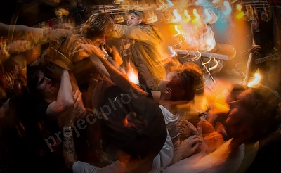 saviour_amp_crowd_wyliepic_12_17_087.png