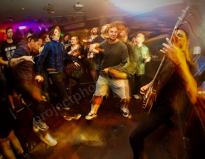 scalphunter_crowd_boston_wyliepic_10_17_06.png