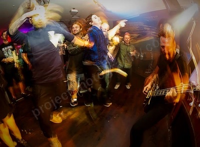 scalphunter_crowd_boston_wyliepic_10_17_07.png