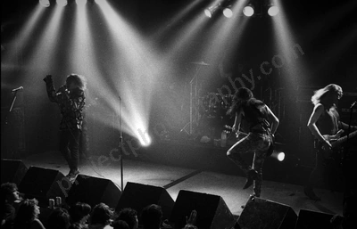 screaming_jets_168_wyliepic_04.jpg