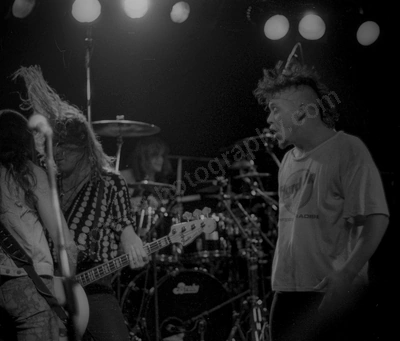 screaming_jets_beatroom_club_atlantis_313_wyliepic_9_92_01.jpg