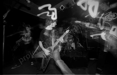 screwtop_detonators_2428_wyliepic_01.jpg