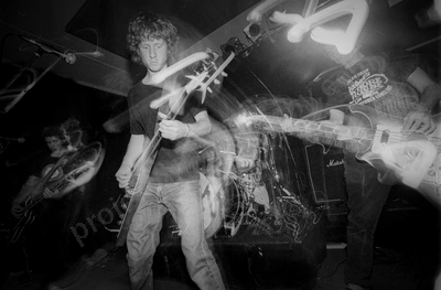 screwtop_detonators_amp_2428_wyliepic_19_6_2005_06.jpg