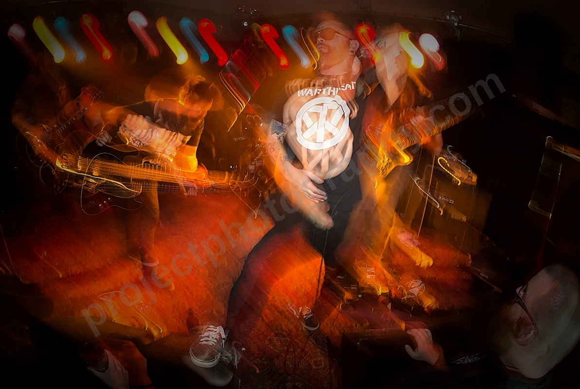 sexpiss_boston_wyliepic_8_16_04.png