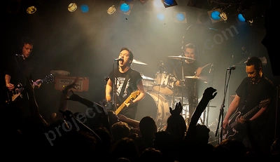 shihad_amp_wyliepic_10_09_015.png
