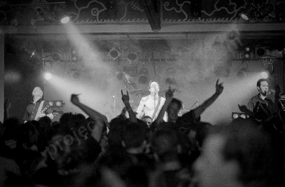 shihad_crowd_1908_wyliepic_13_00.jpg
