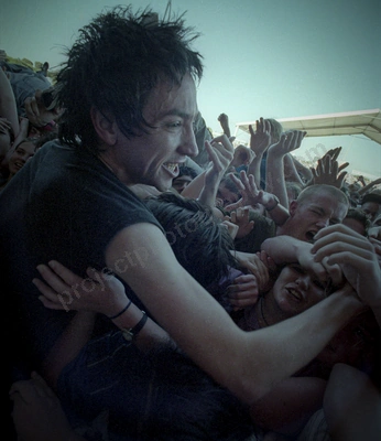 shihad_rockit_1935_wyliepic_97_02_1.jpg