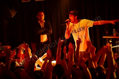 six60_crowd_amp_wyliepic_11_11_03.png