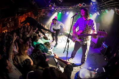 skeggs_crowd_amp_wyliepic_8_16_07.png