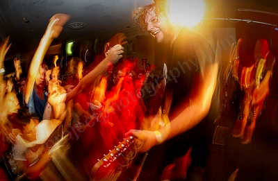 smith_street_band_crowd_rosemount_wyliepic_2_13_14.png