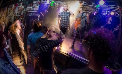 statues_crowd_amp_wyliepic_5_18_16.png