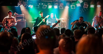 stick_to_your_guns_crowd_amp_wyliepic_1_18_27.png