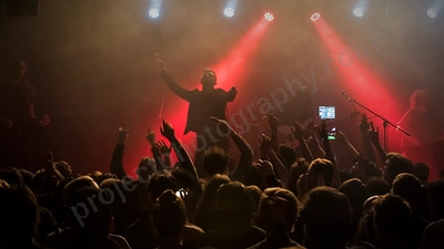 tesseract_crowd_capitol_wyliepic_9_18_07.png