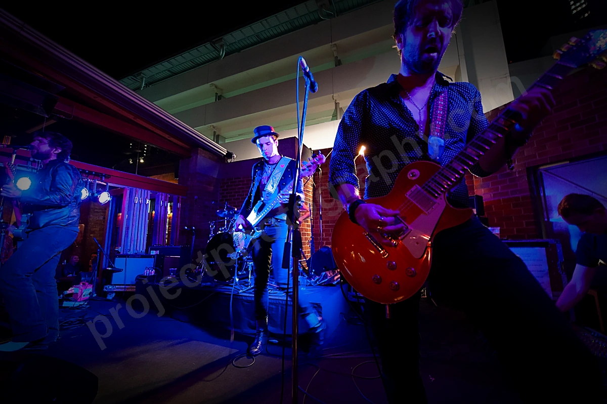 trews_1_movement_amps_wyliepic_10_10_08.png