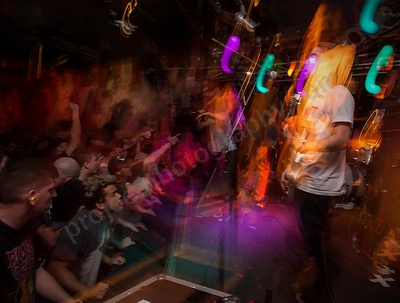 turnstile_crowd_amp_wyliepic_19_1_19_09.png